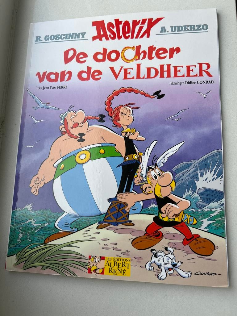 Asterix: De Dochter van de Veldheer - Zo goed als nieuw, Eén stripboek, Ophalen of Verzenden, Zo goed als nieuw