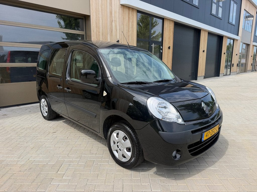 Renault Kangoo Family 1.6 Expression|Airco|Rolstoel|invalide, Auto's, Renault, Voorwielaandrijving, Gebruikt, Metallic lak, Zwart