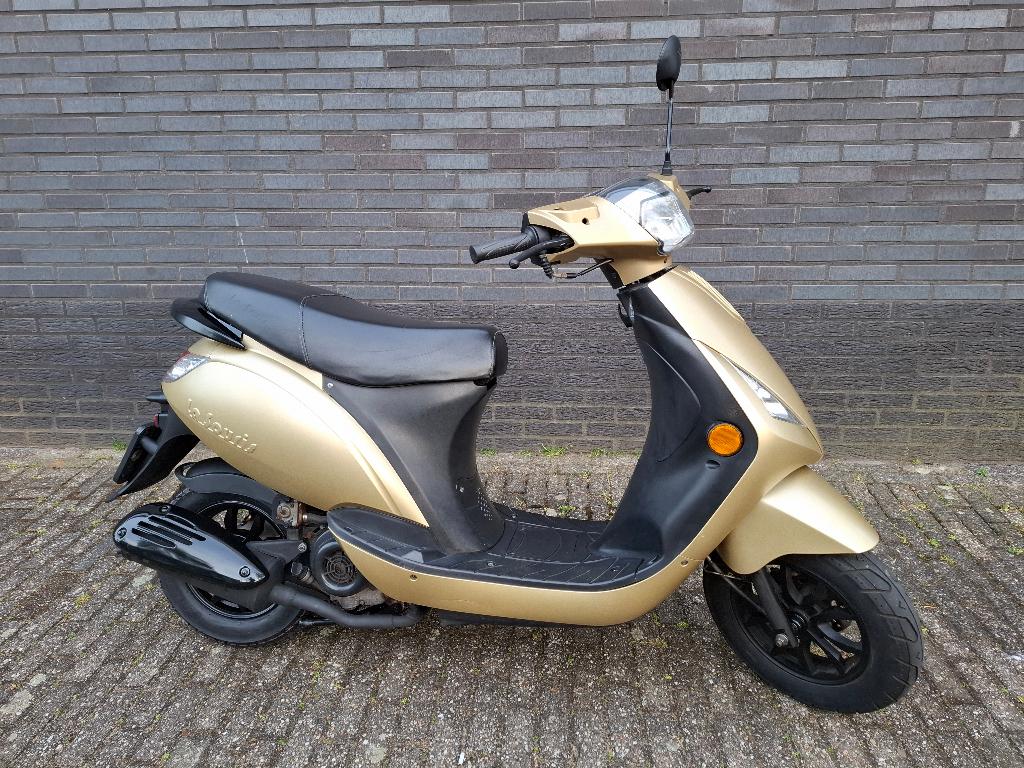 La Souris city scooter geel kenteken, Fietsen en Brommers, Brommeronderdelen | Scooters, Ophalen of Verzenden, Zo goed als nieuw