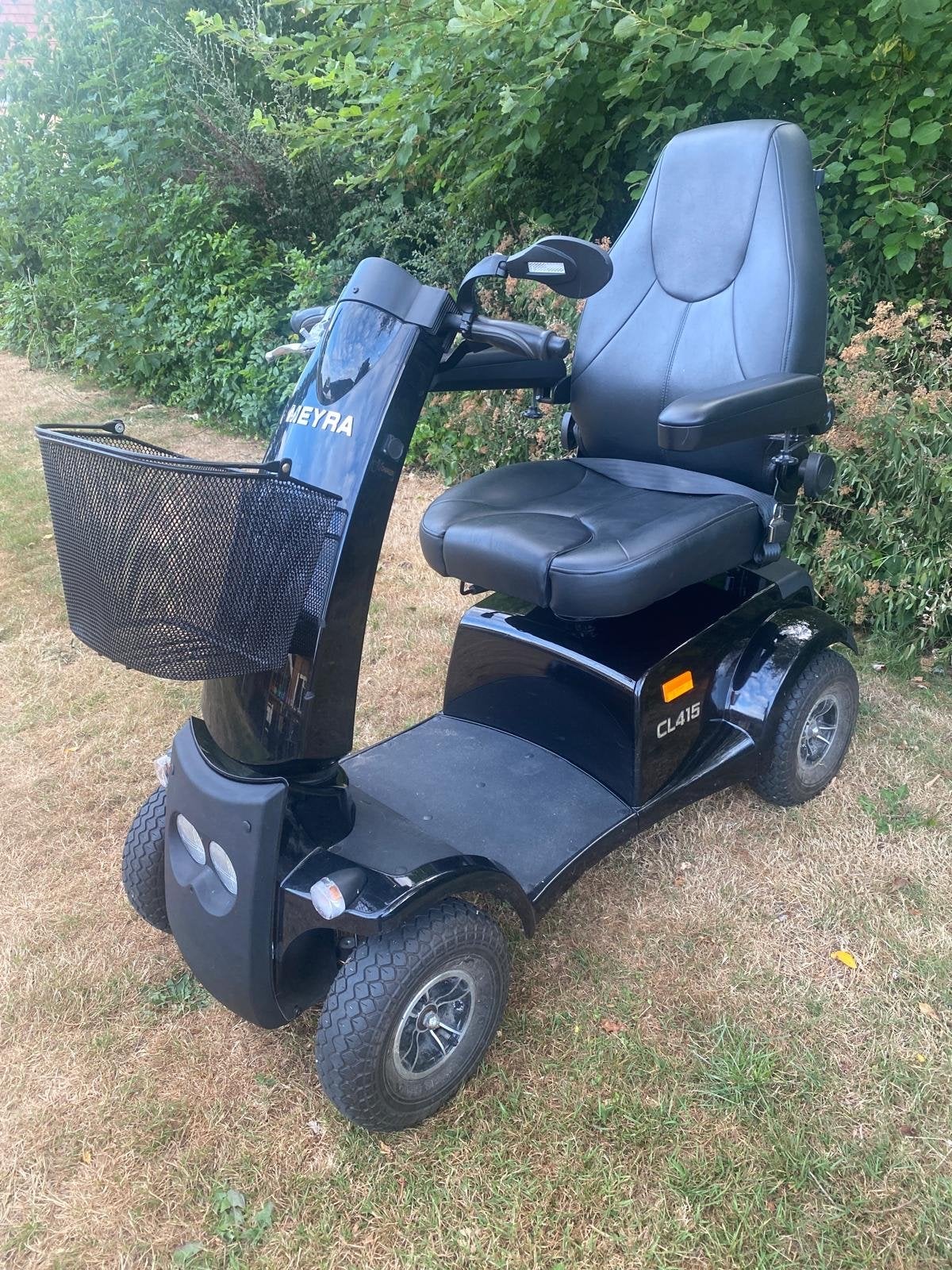 MEYRA CL415 Scootmobiel  – Nieuwe accu’s – Zeer nette staat, Ophalen, Zo goed als nieuw