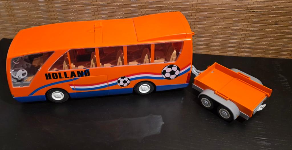 Playmobil Oranje Holland Bus met Aanhanger - Voetbal Thema, Ophalen of Verzenden