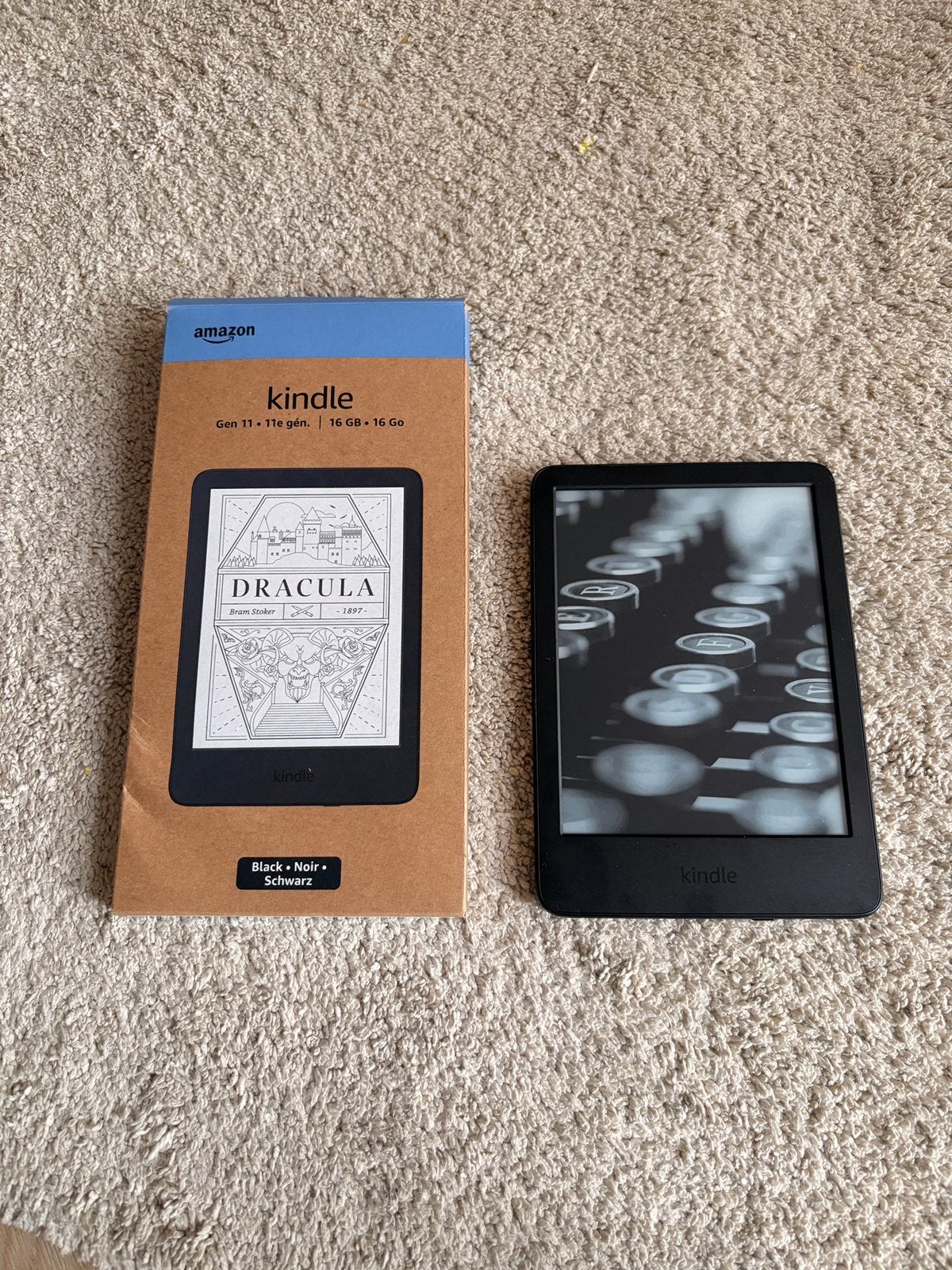 Amazon Kindle 11th gen met bon (2 maanden oud), Computers en Software, E-readers, Gebruikt, Ophalen of Verzenden, 16 GB of meer