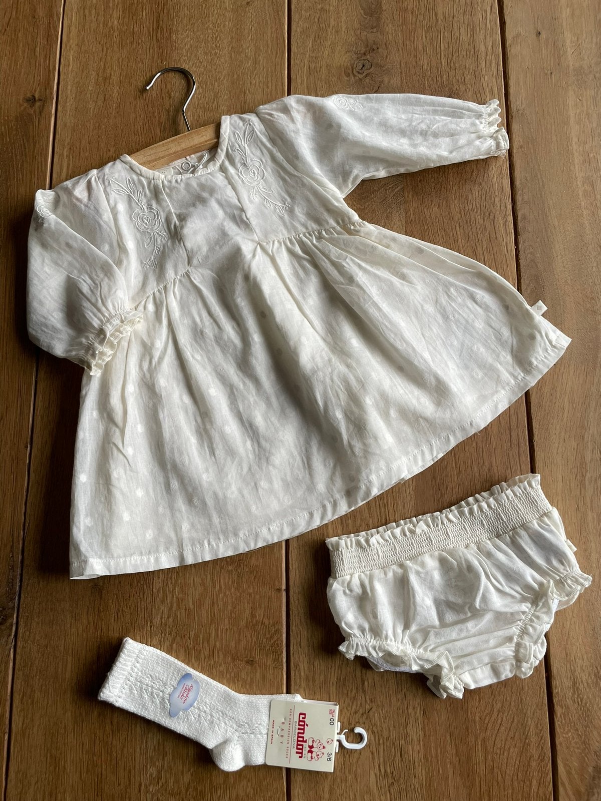 Feetje, doopjurkje, off-white, maat 74, condor kniekousjes., Ophalen of Verzenden, Nieuw, Meisje, Jurkje of Rokje