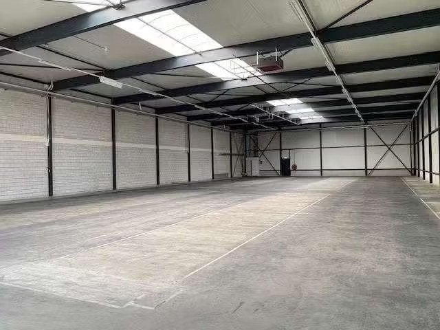 Gezocht: Bedrijfshal met verhard buitenterrein – Utrecht e.o, Ophalen of Verzenden, Nieuw