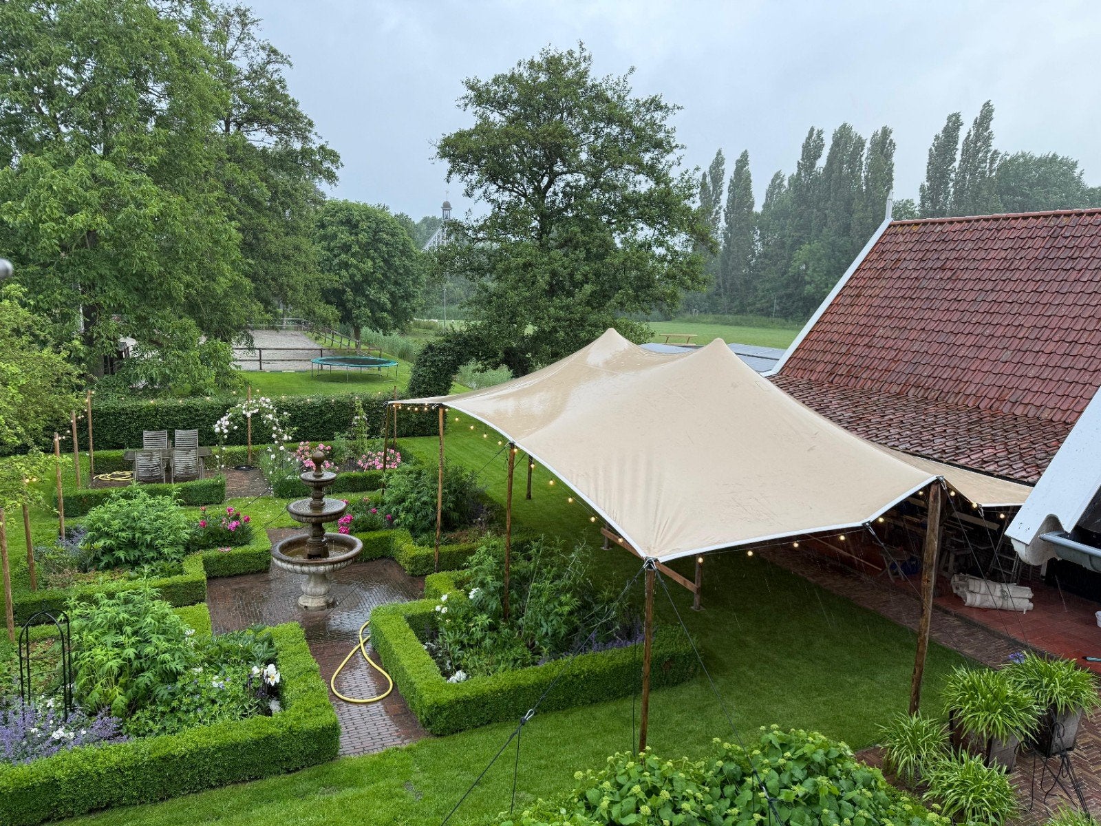 10x6.5 stretchtent te huur: LAST-MINUTE prijs!, Ophalen