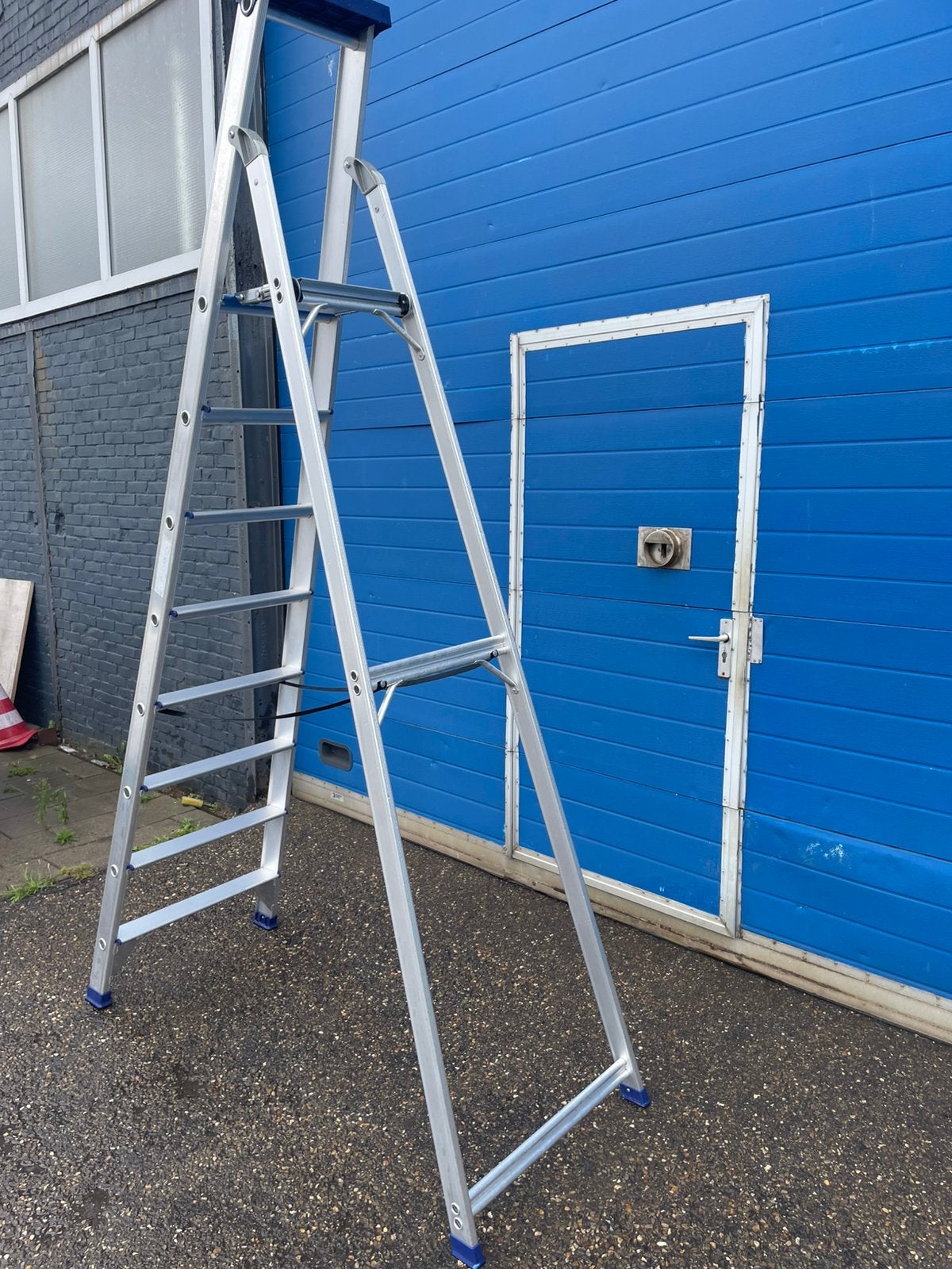 Bordestrap 1x8 licht beschadigd., Ophalen, Zo goed als nieuw, 4 meter of meer