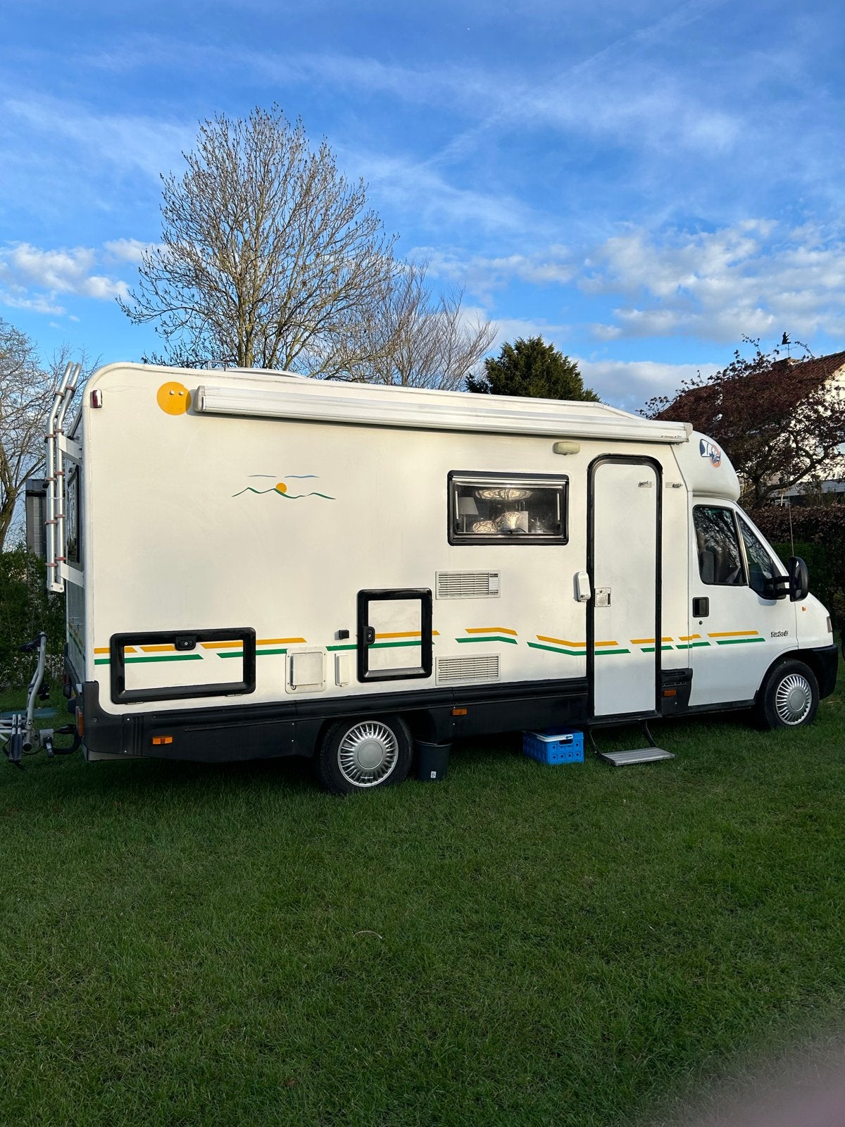 Foto 13 van camper met voortent