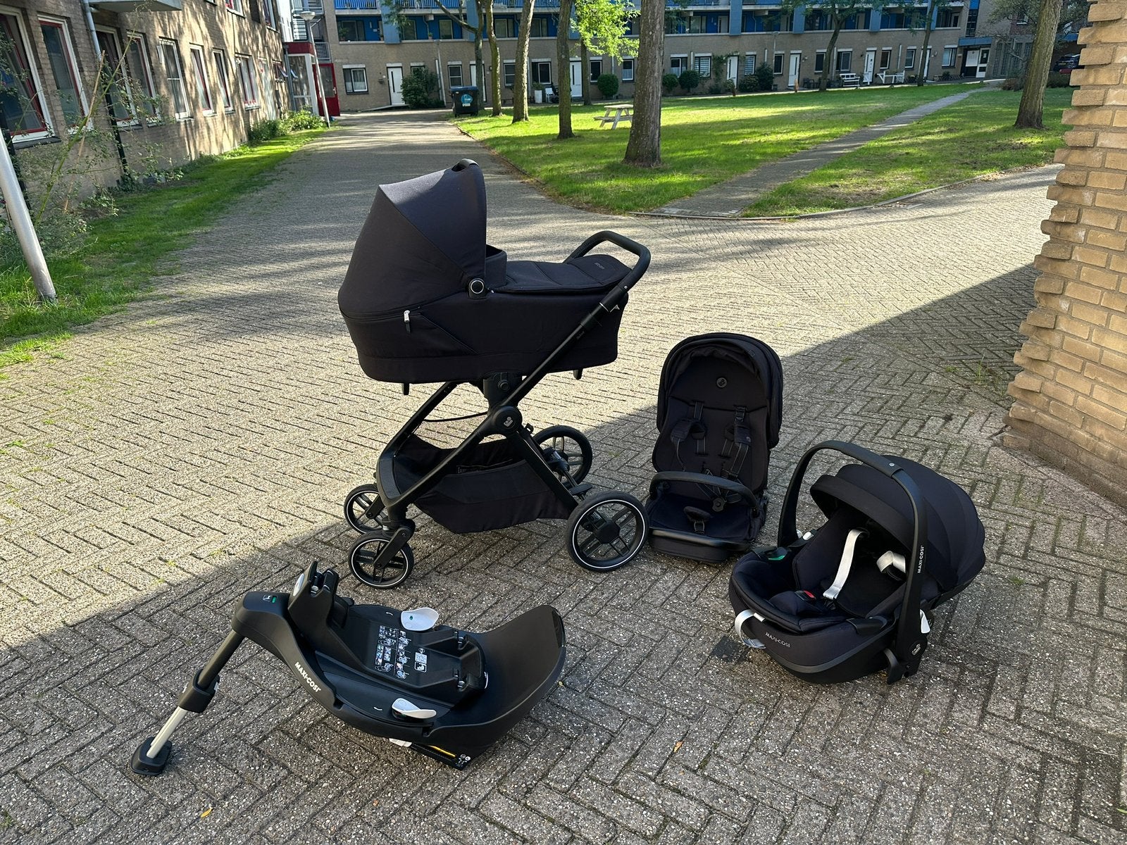 Maxi-Cosi Oxford+ complete set – kinderwagen & autostoel+ISO, Ophalen of Verzenden, Zo goed als nieuw, Combiwagen, Met autostoeltje