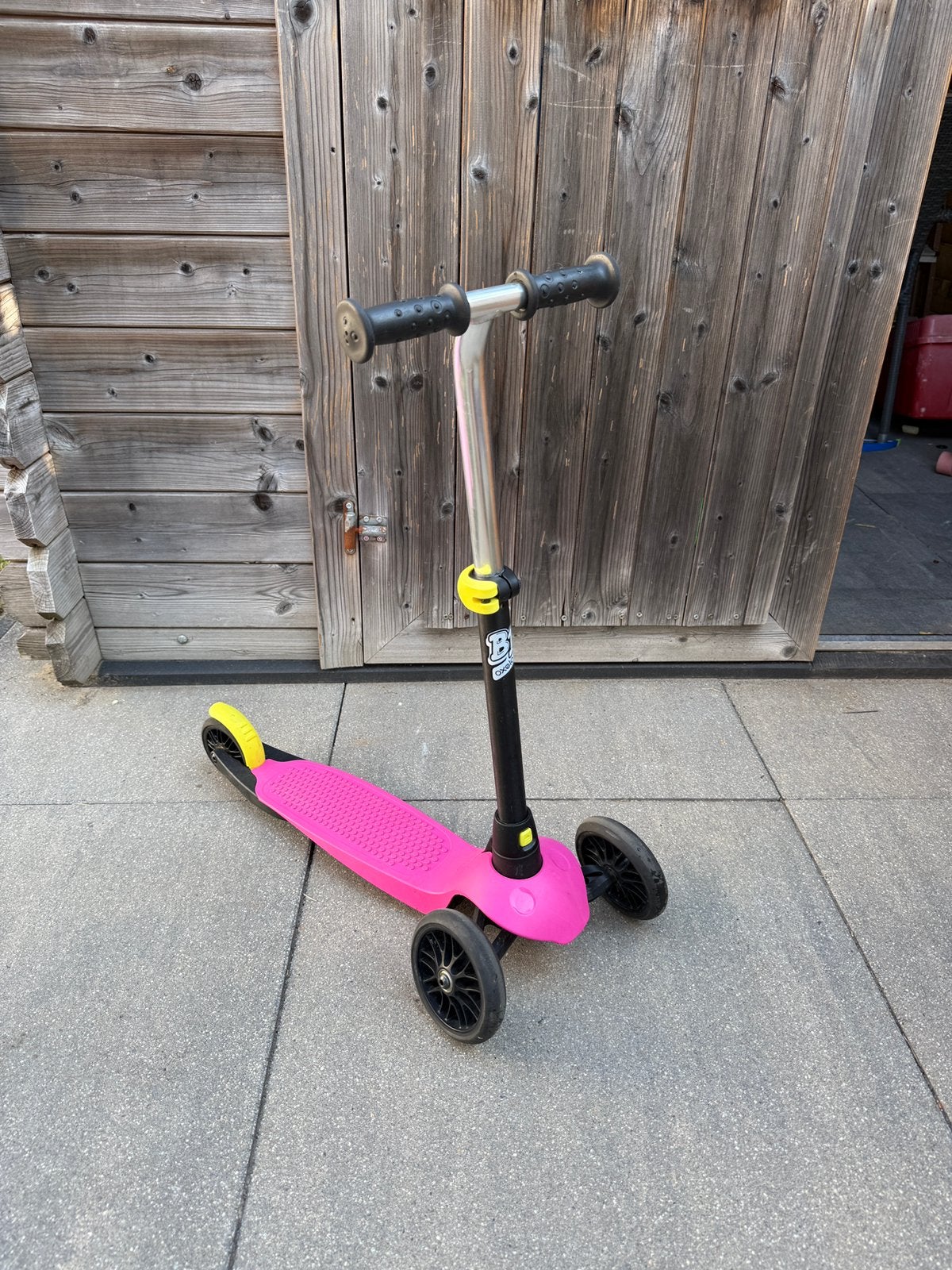 Kinderstep 3 wielen roze verstelbaar 53-67cm oxelo step, Ophalen, Zo goed als nieuw, Gewone step
