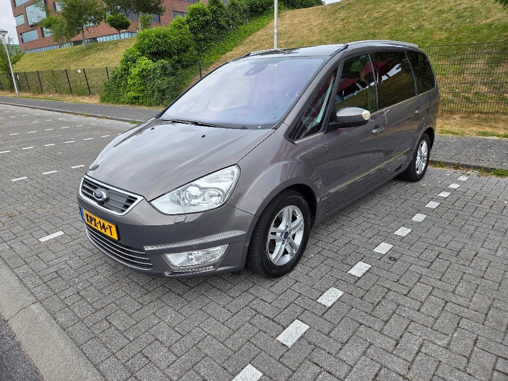Ford Galaxy 2.0 STCi 149KW Automaat 7Pers. | Titanium Leder, Auto's, Ford, Euro 5, Zwart, 7 stoelen, Beige