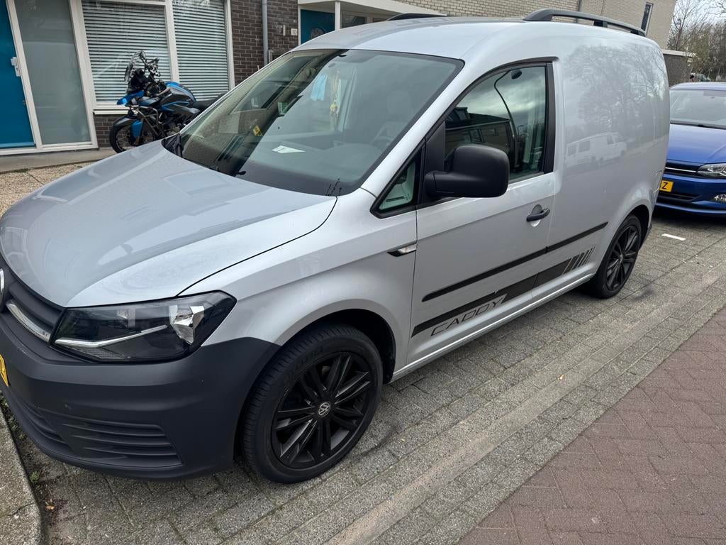 Volkswagen Caddy 2.0 D 55KW 2017, Auto's, Bestelauto's, 74 pk, 680 kg, 4 cilinders, Volkswagen