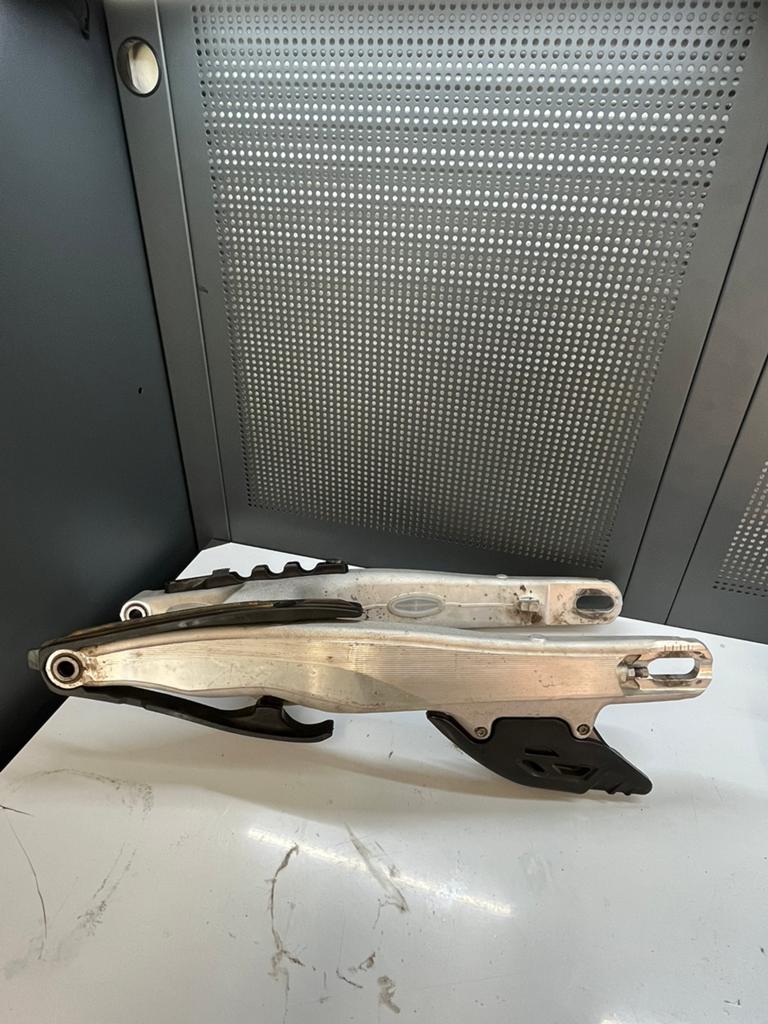 Achterbrug ktm sx-f 250 2023+, Motoren, Ophalen of Verzenden