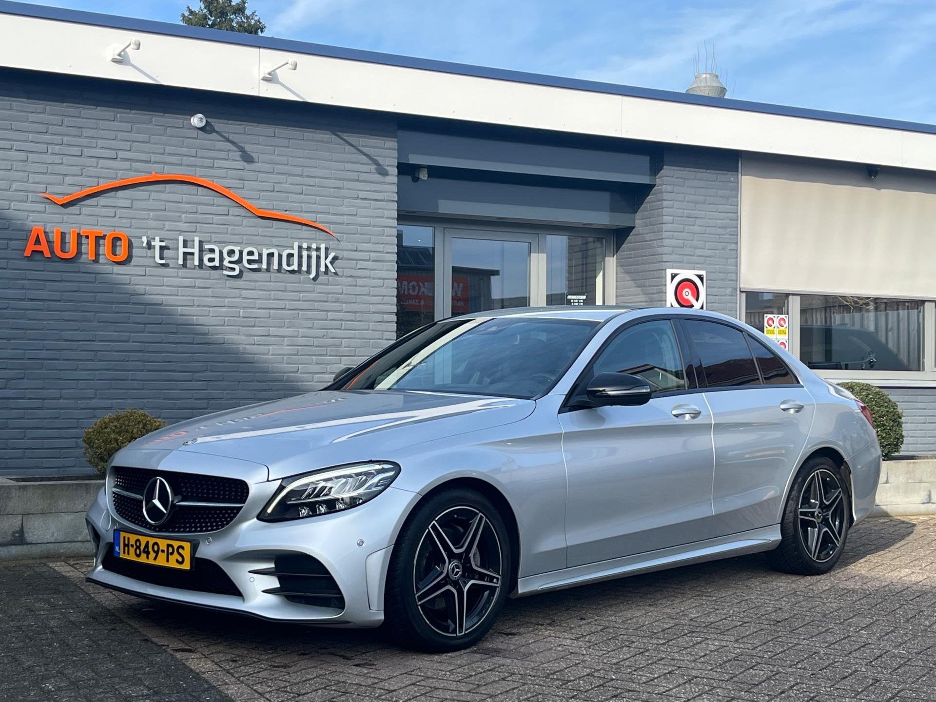 Mercedes-Benz C-klasse 200 AUT AMG 19" leder night C200, Auto's, Mercedes-Benz, Automaat, 4 cilinders, Automatische klimaatregeling