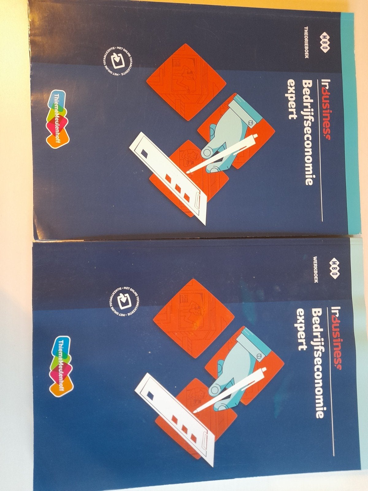 InBusiness Bedrijfseconomie expert ThiemeMeulenhoff, Ophalen of Verzenden, Zo goed als nieuw, MBO, ThiemeMeulenhoff