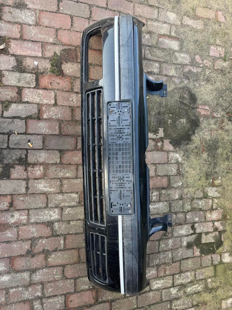 Voorbumper Volkswagen Golf 4 - Zwart, Ophalen, Gebruikt, Bumper, Volkswagen
