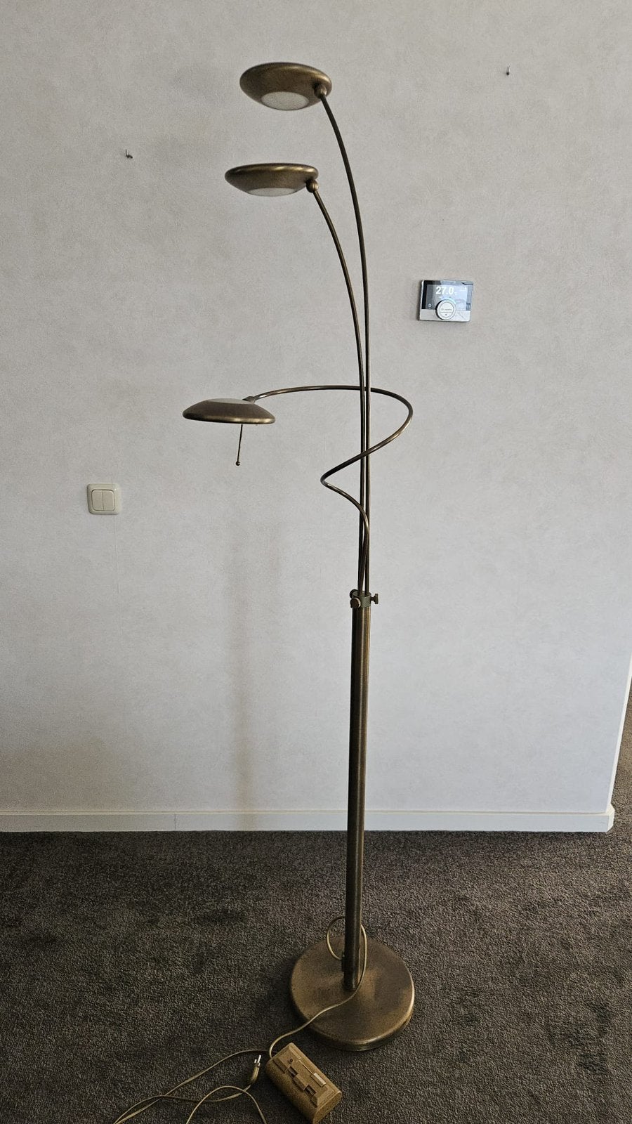 Mooie bronzen vloerlamp met een handig leesgedeelte, Ophalen, Zo goed als nieuw