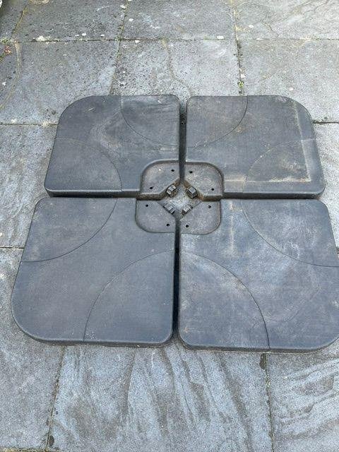 Parasoltegels Gratis, Tuin en Terras, Ophalen, Gebruikt, Minder dan 1 meter, Parasolvoet