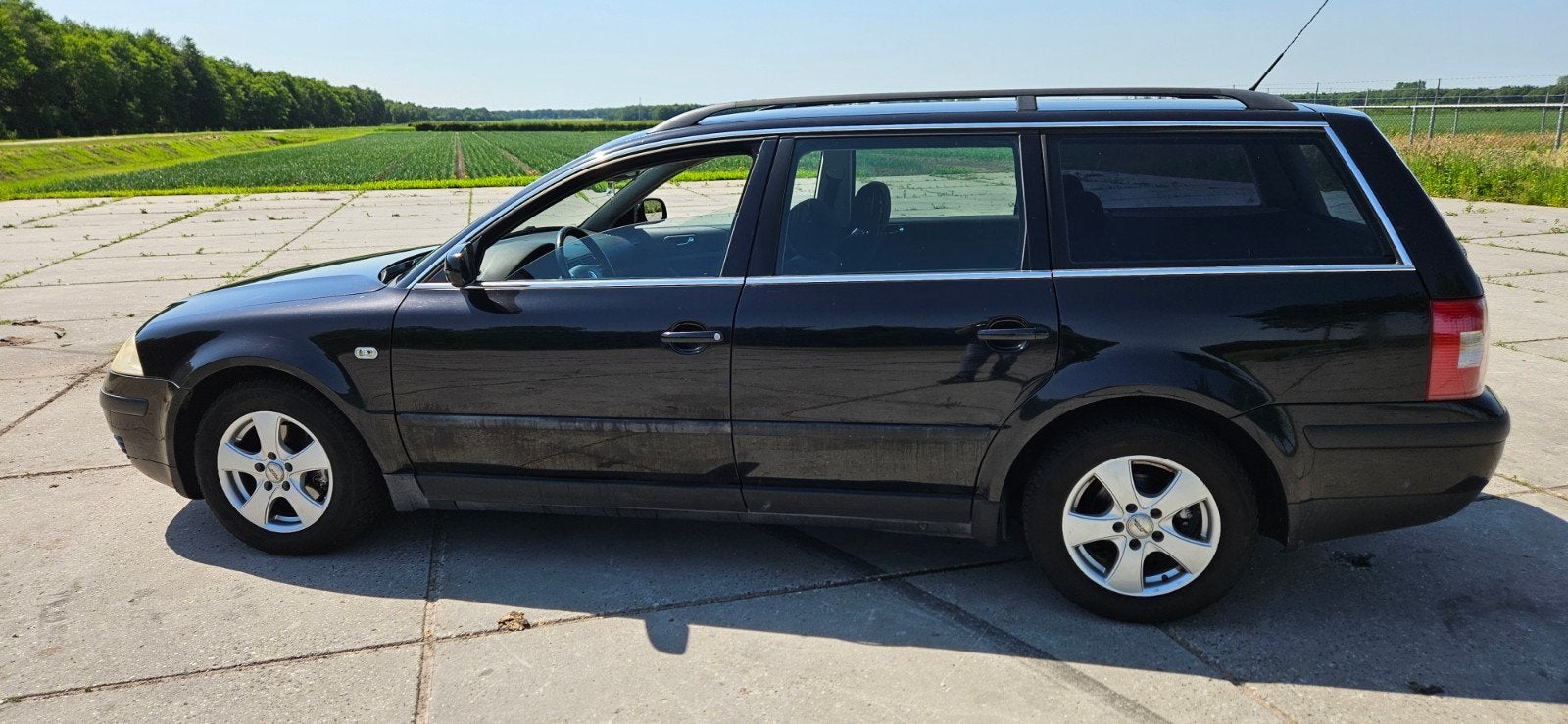 Volkswagen Passat 2.0 Variant 96KW 2003 Zwart, Voorwielaandrijving, Zwart, 4 cilinders, 1984 cc