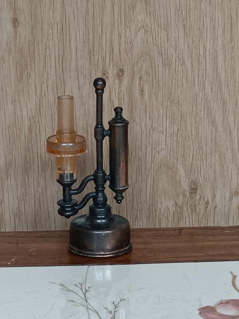 Oud olielampje poppenhuis jaren '70, Verzamelen, Ophalen of Verzenden, Gebruikt, Poppenhuis