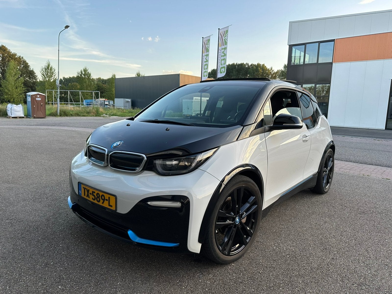 BMW i3s 184pk (94 Ah) Aut 2018 Wit, Automaat, Achterwielaandrijving, 50 €/maand, 4 stoelen