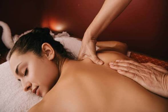 Massage op locatie voor vrouwen (gratis), Diensten en Vakmensen