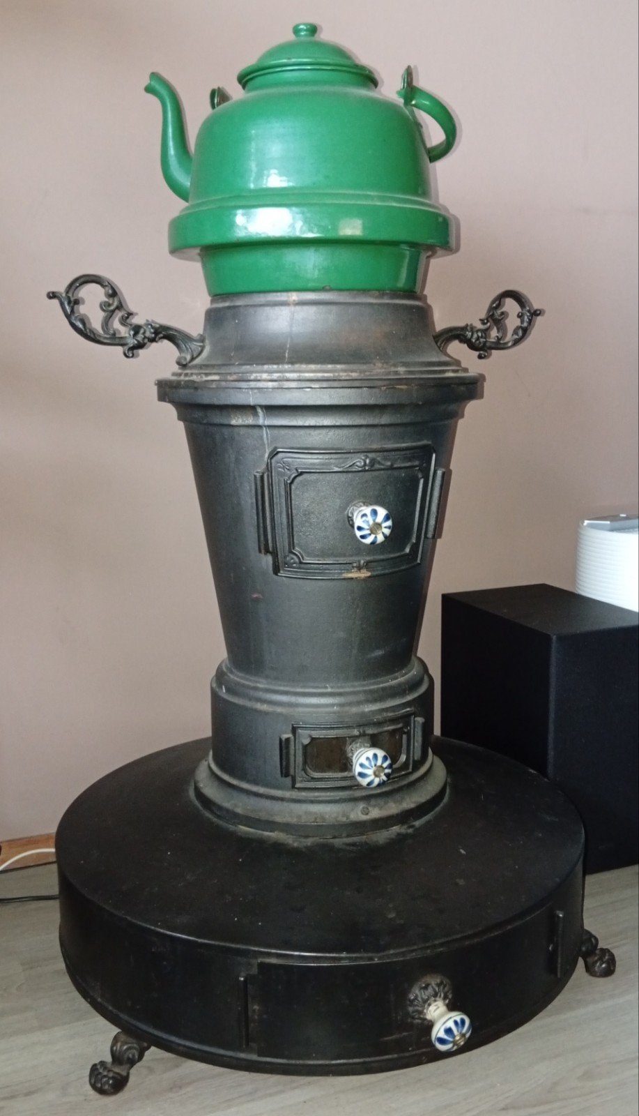 Smeedijzeren petroleumkachel, Antiek en Kunst, Ophalen