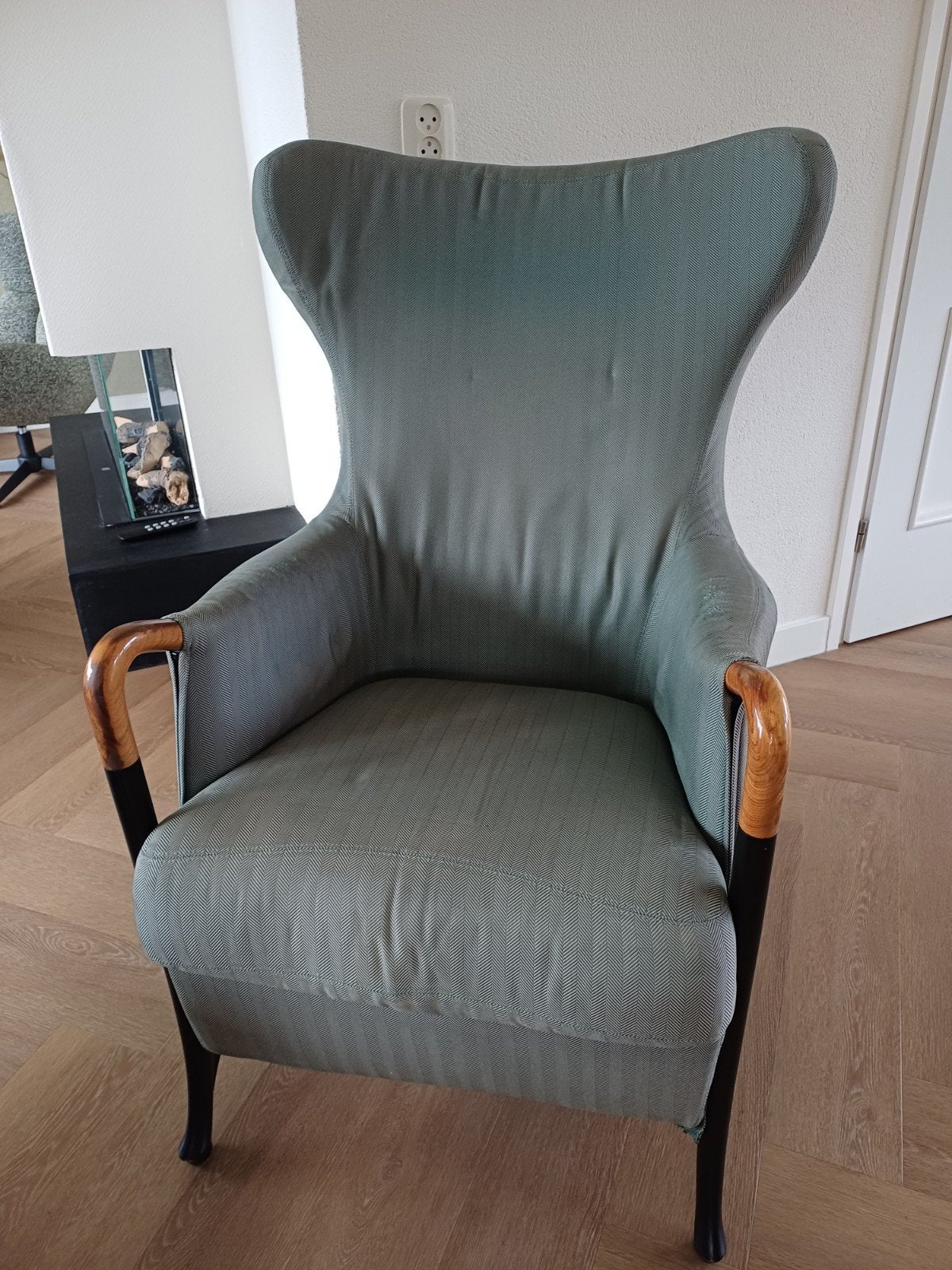 Italiaans Fauteuil Giorgetti Progetti Wing chair design, Ophalen, Hout, Gebruikt, Vintage