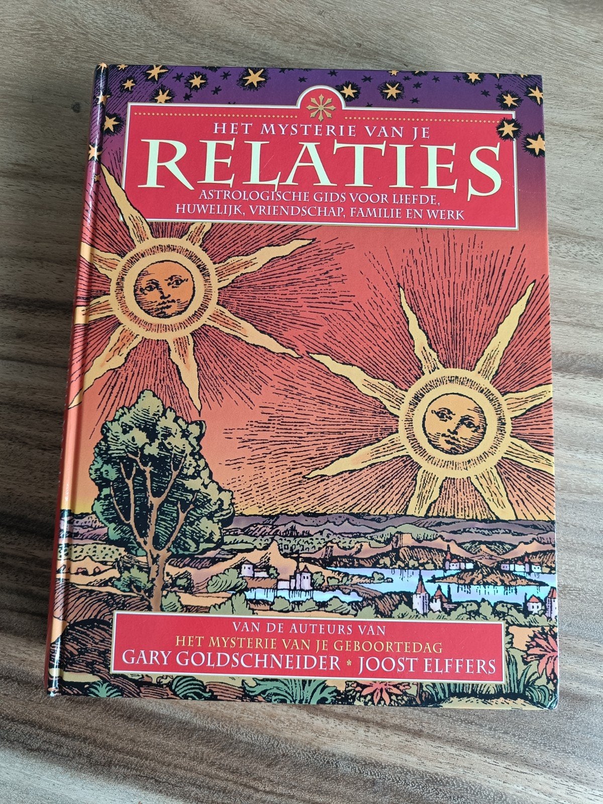 Het Mysterie van je Relaties - Astrologische Gids, Ophalen of Verzenden, Zo goed als nieuw, Gary Goldschneider, Joost Elffers