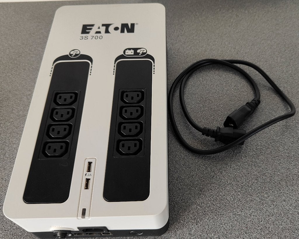 Eaton 3S 700 gen2 UPS noodstroom/overspanning, Computers en Software, Ophalen of Verzenden, Gebruikt