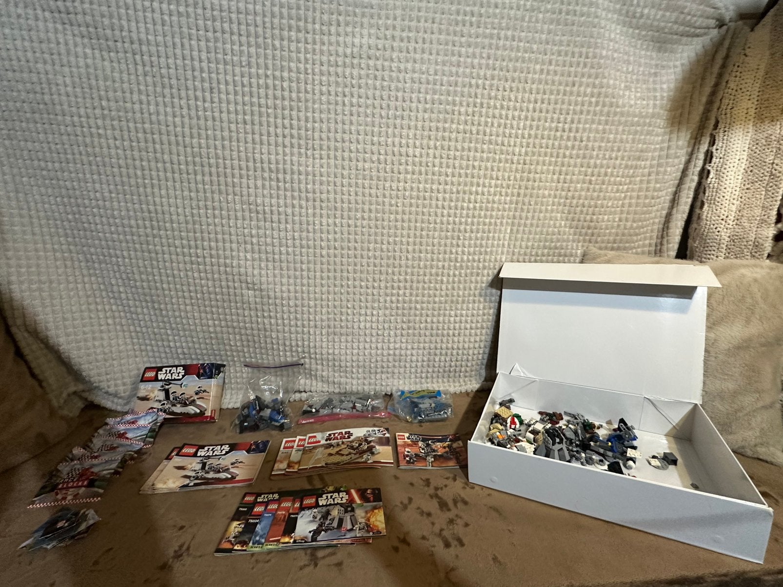 LEGO Star Wars partij met handleidingen en onderdelen