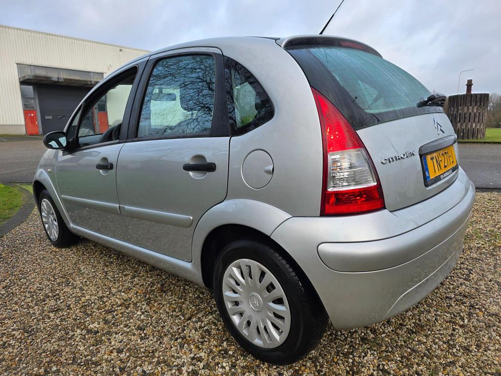 Citroen C3 1.4i Ligne Prestige 5-deurs *apk:12-2026*, Voorwielaandrijving, 1160 kg, 989 kg, Bedrijf