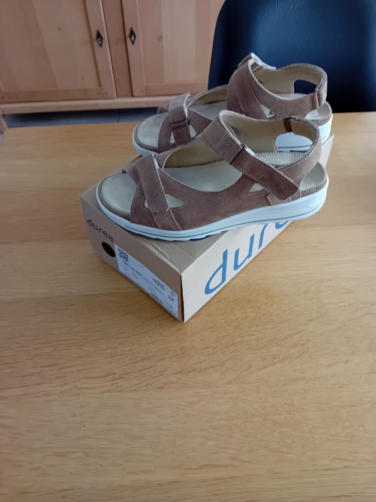Durea dames sandalen maat 38,5 (5 1/2) breedte H beige leer, Durea, Beige, Zo goed als nieuw, Sandalen of Muiltjes