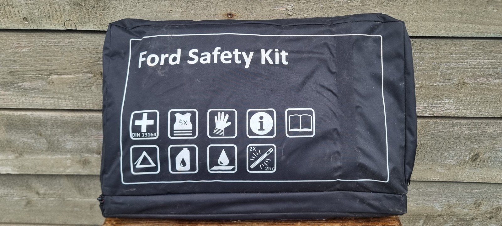 FORD SAFETY KIT HESJES GEVARENDRIEHOEK HANDSCHOENEN, Auto diversen, Ophalen of Verzenden, Zo goed als nieuw