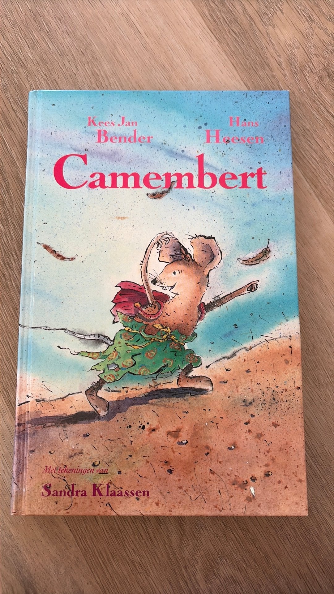 Camembert - Kees Jan Bender Hans Heesen, Ophalen of Verzenden, Zo goed als nieuw, Fictie algemeen