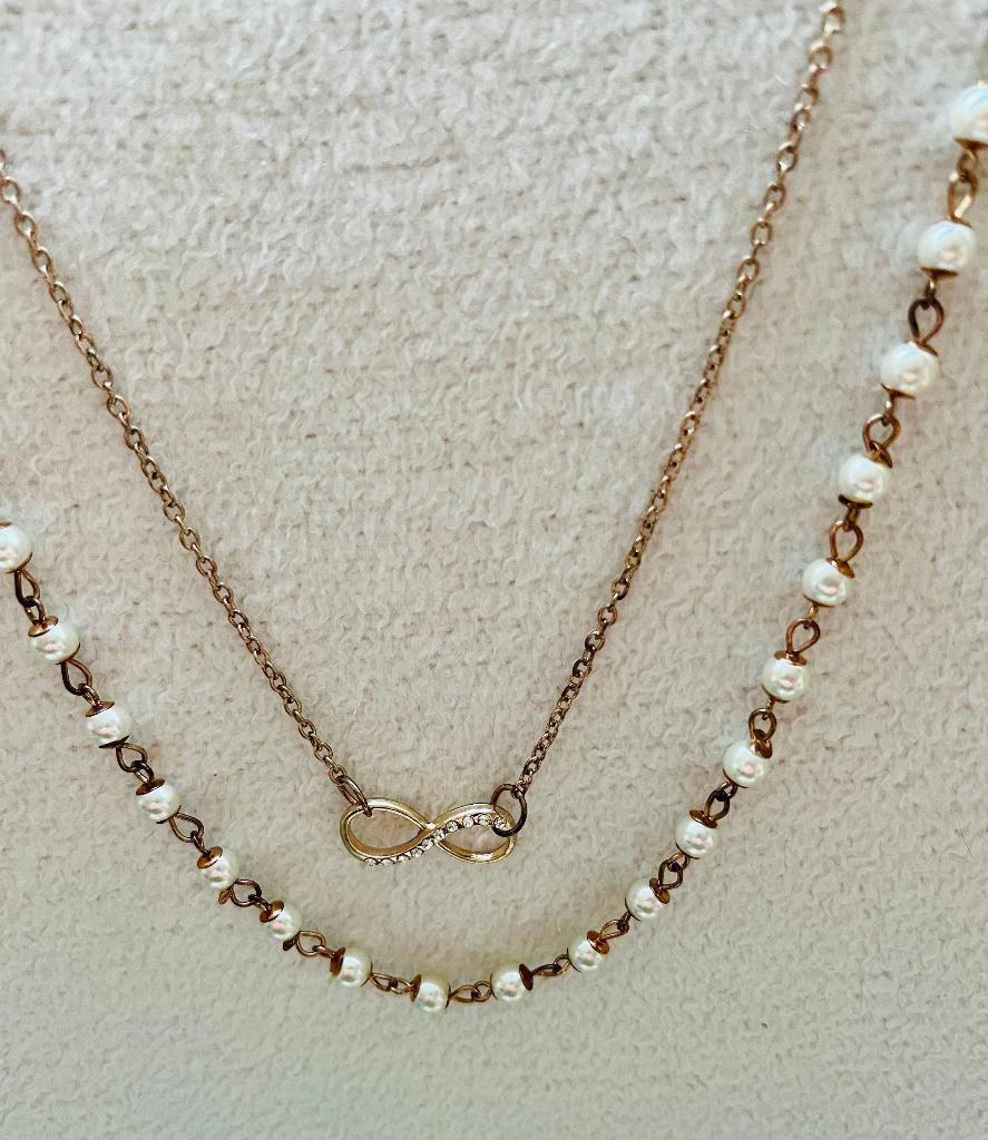 Pierre Cardin vintage dubbele ketting met Infinity hanger, Overige materialen, Ophalen of Verzenden, Zo goed als nieuw, Verstelbaar