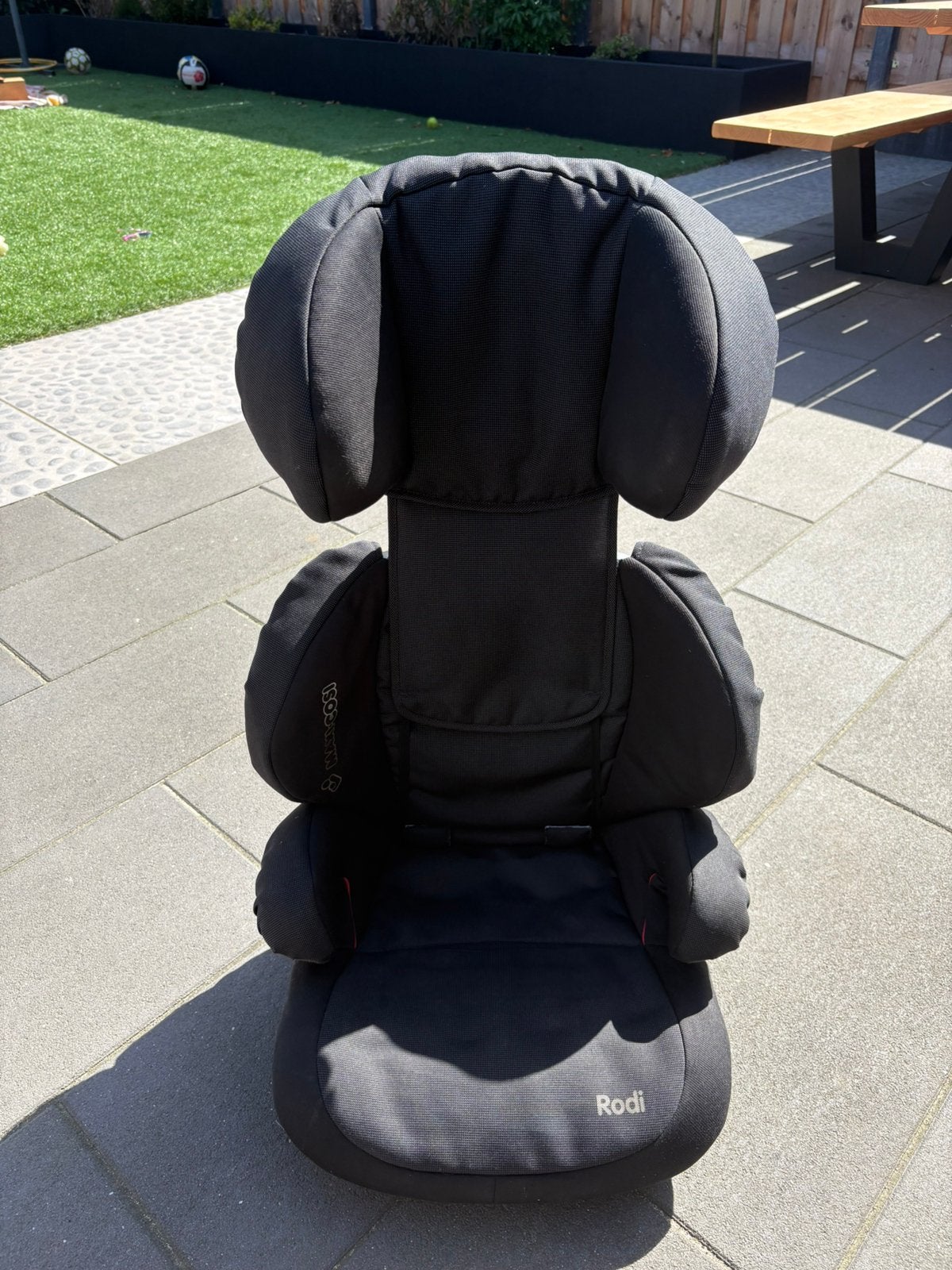 Rodri autostoeltje, GEEN isofix., Ophalen, Afneembare rugleuning, Maxi-Cosi, Gebruikt