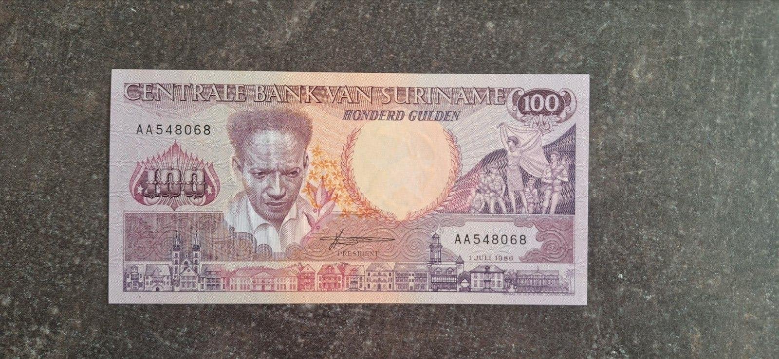 Suriname 100 gulden 1986 UNC  serie AA  pls 20.4.a1 Moeilijk, Ophalen of Verzenden, Zuid-Amerika