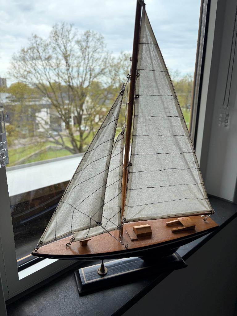 Modelbouw zeilboot, Ophalen, Gebruikt