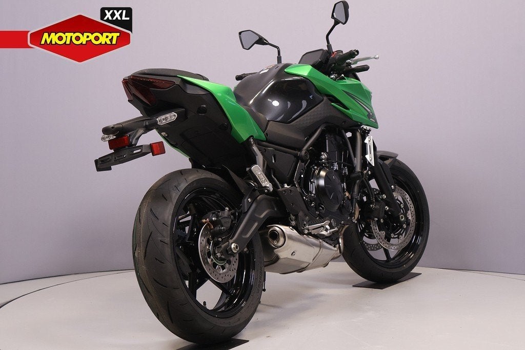 Kawasaki Z650 S, Bedrijf, Naked bike