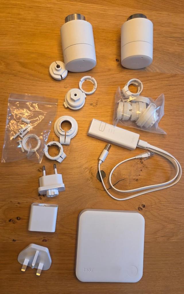 Complete Tado Starters kit V3+, Ophalen of Verzenden, Slimme thermostaat, Zo goed als nieuw