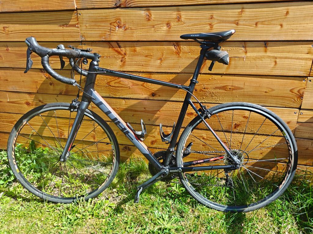 Cube Attain SL, Gebruikt, Velgrem, Aluminium, 57 tot 61 cm