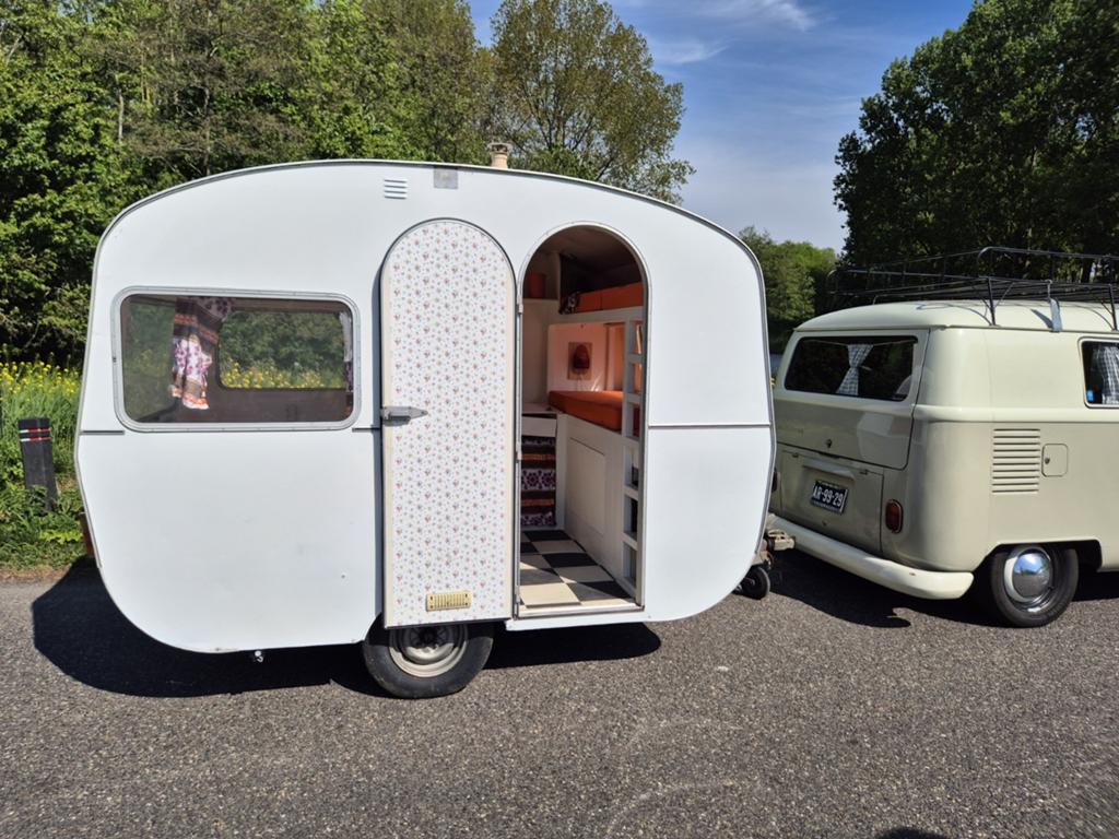 Vintage retro 2-pers-caravan te koop, uit 1969, (+2kids), Ophalen of Verzenden