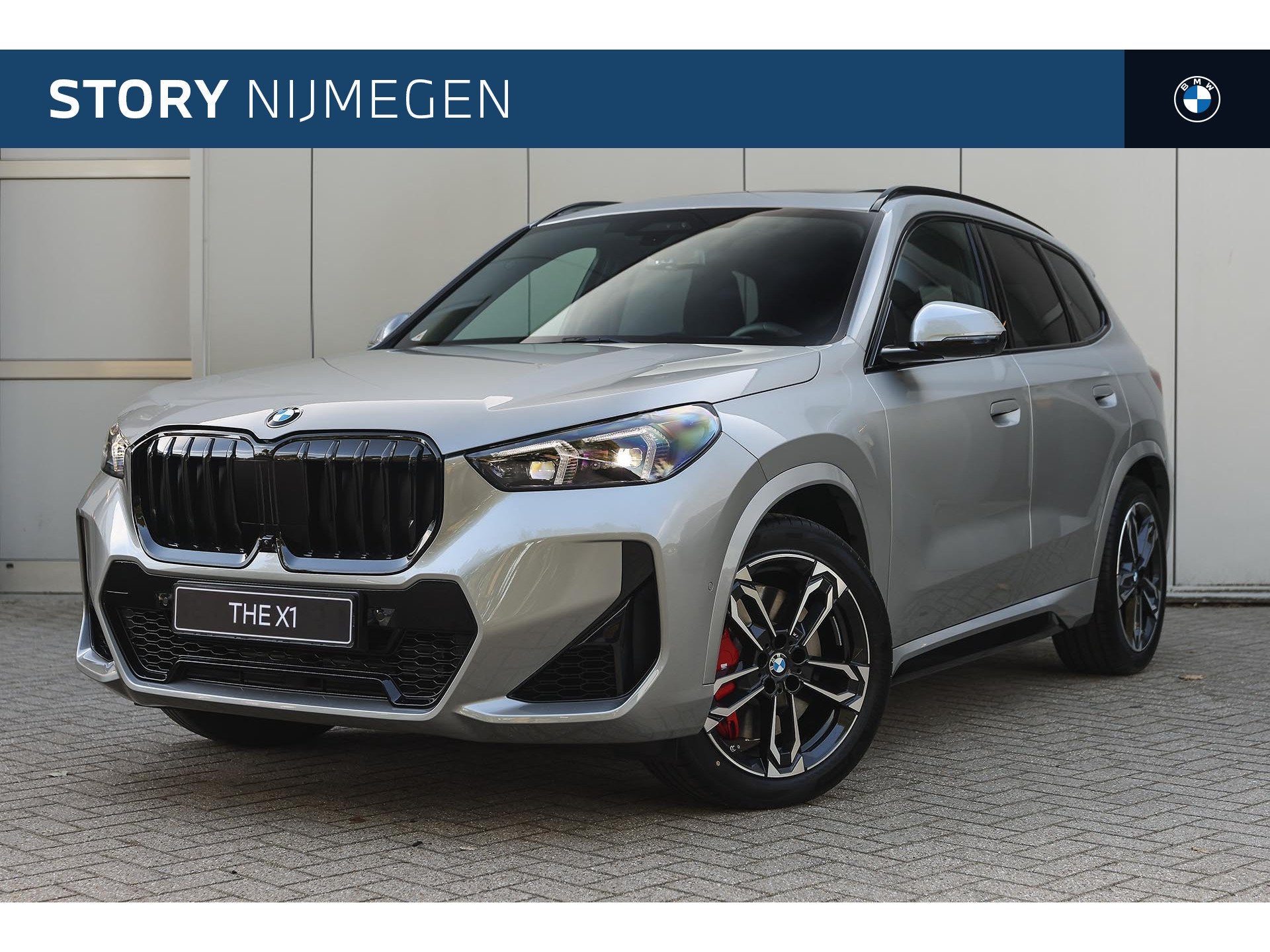 BMW X1 xDrive23i M Sport Automaat / Panoramadak / Trekhaak /, Auto's, 4 cilinders, Met garantie (alle), Bedrijf, 204 pk