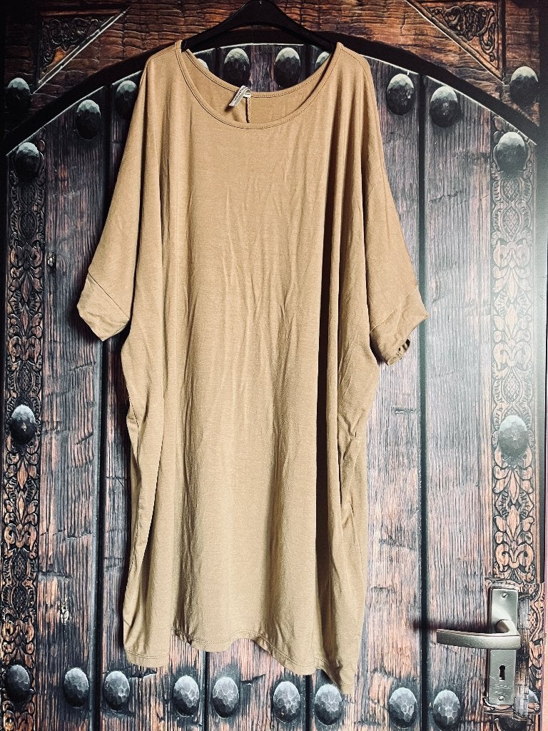 Super leuke beige jurk maat 46 nu voor 17,99€, Beige, Maat 46/48 (XL) of groter, Ophalen of Verzenden, Zo goed als nieuw