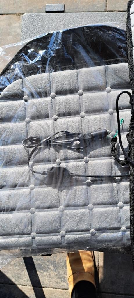 Drie auto stoelverwarmers 12V, Auto diversen, Auto-accessoires, Ophalen of Verzenden
