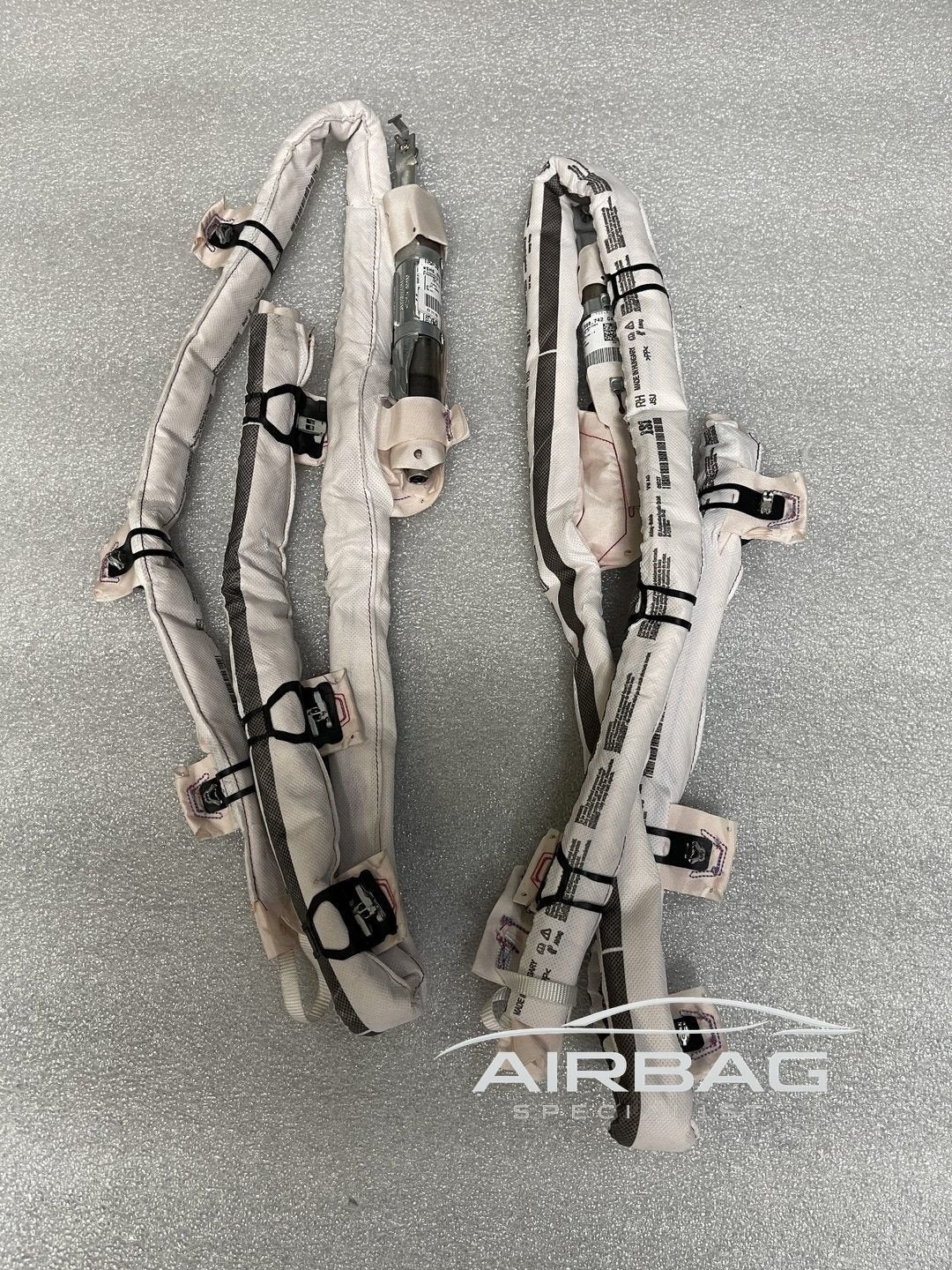 VW GOLF 8 Hemel dak roof curtain airbag  2020-heden L+R 5H68, Gebruikt, -, Volkswagen, -