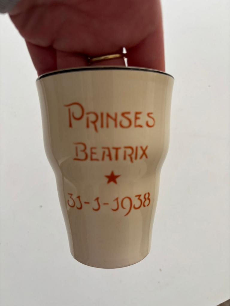 Vintage Beker Prinses Beatrix 1938 -  Maastricht, Ophalen of Verzenden