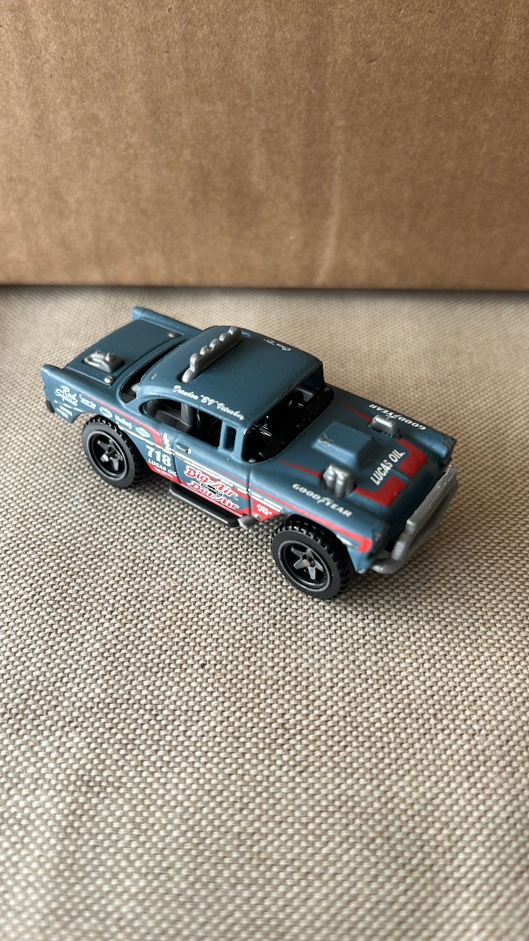 Hotwheels jaren 1950 Chevy Big Air Bel Air, Ophalen of Verzenden, Zo goed als nieuw