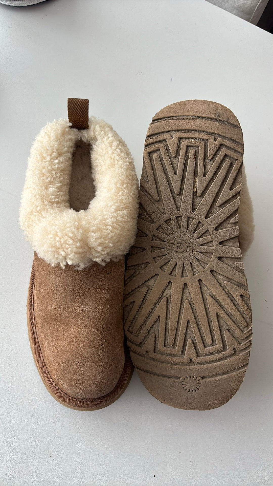Ugg maat 40, Kleding | Dames, Schoenen, Ophalen of Verzenden, Zo goed als nieuw, Sneakers of Gympen