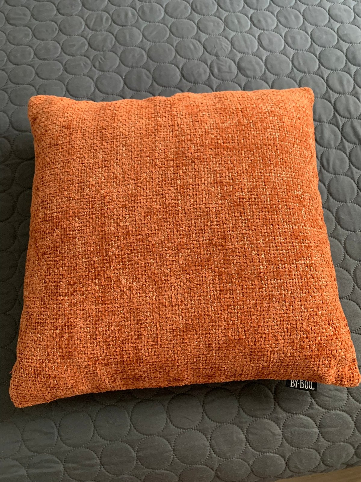 Oranje kussen By Boo 45x45cm, Ophalen, Wasbaar, Vierkant, Nieuw